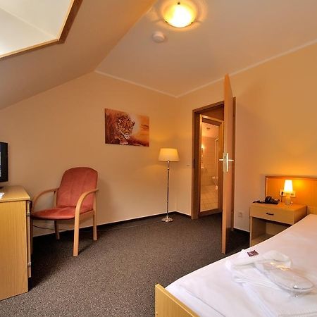 Waldhotel Bad Bibra Eksteriør billede