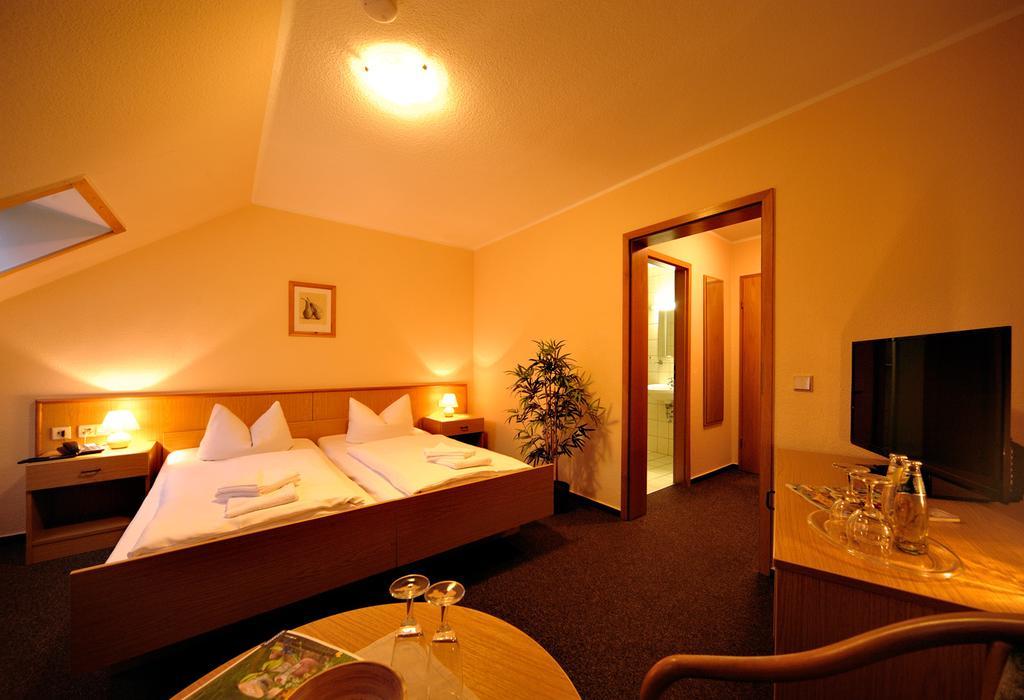 Waldhotel Bad Bibra Eksteriør billede